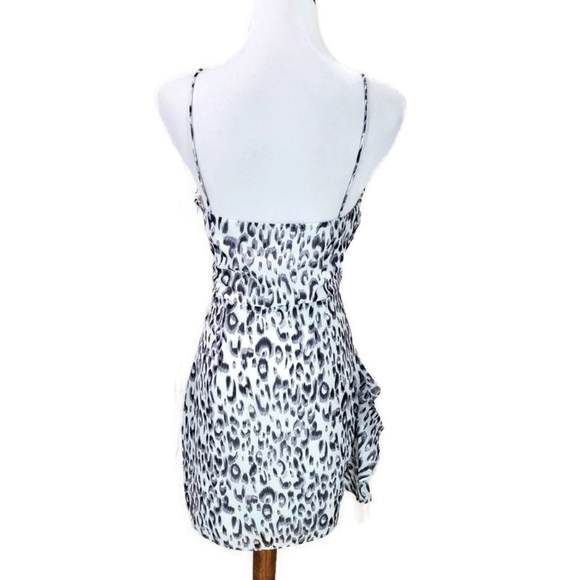 Superdown Kina Mini Dress in White Leopard Sz XS Ruffle Sexy Vacation - Picture 6 of 16
